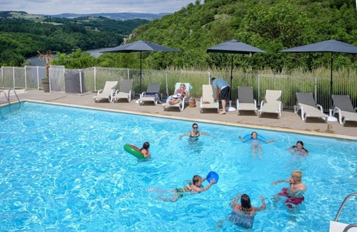 Cordelle House | Camping 4 étoiles - Piscine - ccbgeba