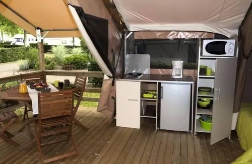 Landry House | Camping Eden de la Vanoise* - Victoria Canvas Bungalow 3 Rooms 5 People Without Sanitary