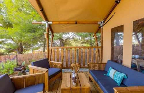 Saint-Laurent-du-Verdon House | Camping 5 étoiles - Piscine - ccbbaah