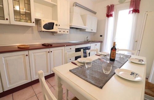 Otranto Historic Centre House | Casa Carlotta in Otranto: Balcony, Wi-Fi & Air Conditioning