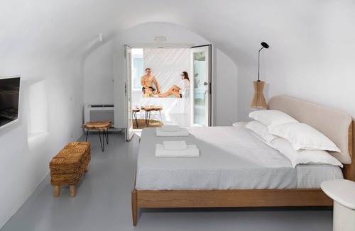 Agios Georgios Bed & Breakfast | Casa Frati Suites & Villas