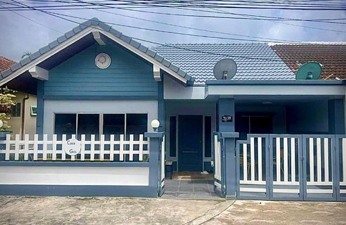 Sa Khu Villa | Casa Gris with Shared Pool