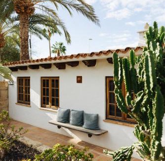 El Duque Villa | Casa Jable Roja