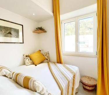 Anacapri House | Casa Maddy Anacapri Yellow Room
