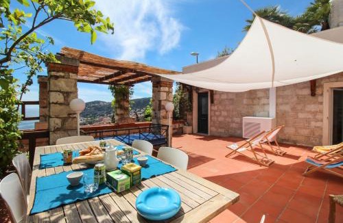 Villefranche-sur-Mer Villa | CASA ROSALIE VI4442 By Riviera Holiday Homes