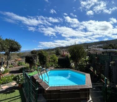 El Tanque House | Casa terrera "El Granero"