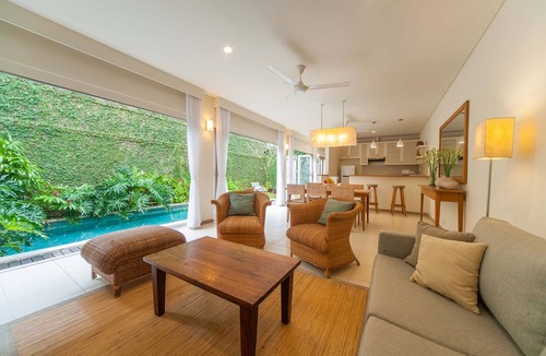 Taman Griya Villa | Casanusa · Cozy 3BR pool villa in central Jimbaran