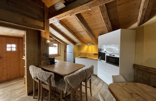 Les Carroz-d'Araches Apartment | Central 3-BR Apartment for 6 with WiFi, Parking & Spa Access