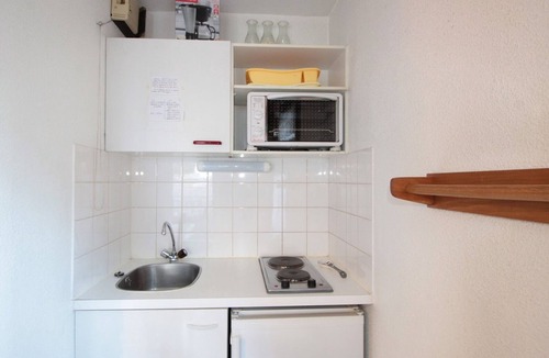 Les Carroz-d'Araches Apartment | Central studio in Carroz, pets allowed, 5 people