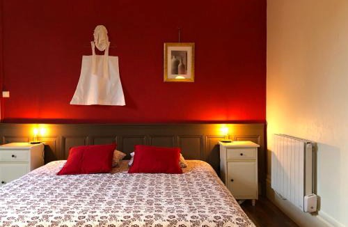 Bayet Bed & Breakfast | Château des Edelins