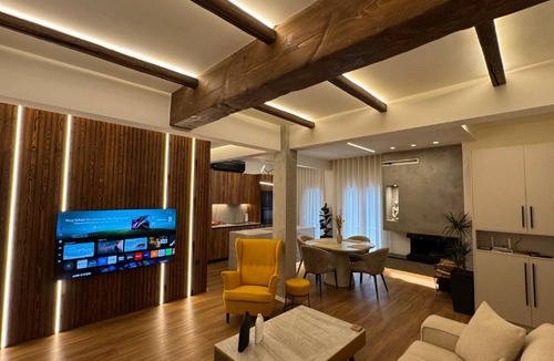 Larissa Apartment | Chōros