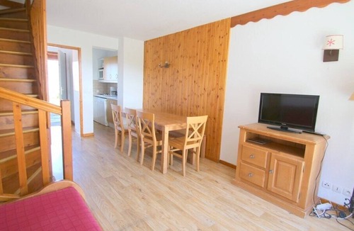Puy-Saint-Vincent House | CH15PAE - DUPLEX CHALET 2 BEDROOMS, TERRACE AND BALCONY