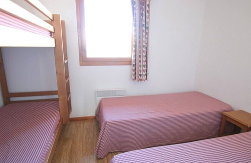 Puy-Saint-Vincent House | CH15PAE - DUPLEX CHALET 2 BEDROOMS, TERRACE AND BALCONY
