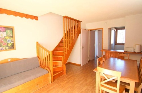 Puy-Saint-Vincent House | CH18PAE - DUPLEX CHALET 2 BEDROOMS, TERRACE AND BALCONY