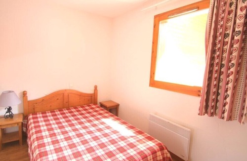 Puy-Saint-Vincent House | CH18PAE - DUPLEX CHALET 2 BEDROOMS, TERRACE AND BALCONY