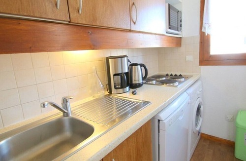 Puy-Saint-Vincent House | CH22PAE - CHALET DUPLEX 2 BEDROOMS, TERRACE AND BALCONY