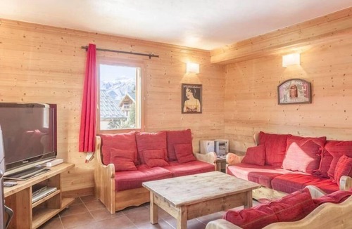 Saint-Marcel Ski Chalet | Chalet, wifi, sauna, balcony, fireplace or stove, parking, tv, ski locker, 130m²