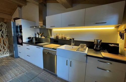 Saint-Marcel Ski Chalet | Chalet, balcony, tv, ski locker, 80m², Saint Martin de Belleville
