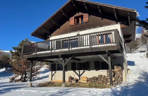 La Toussuire Ski Chalet | Chalet La Toussuire close to the slopes 12 people