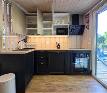 Saint-Nizier-du-Moucherotte Ski Chalet | Chalet & private HOT TUB between city and mountain
