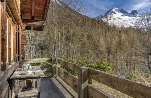 Montroc Ski Chalet | Chalet 155sqm | 360View | Quiet | Bus & Train 150m