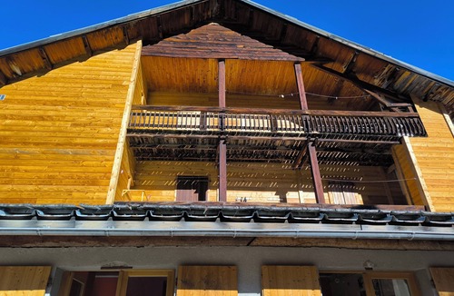 Saint-Veran Ski Chalet | Chalet 24 p - Saint Véran - Chalet des routiers - Queyras Nature Park