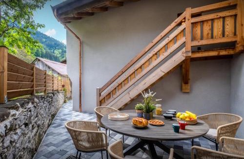 Thones House | Chalet 65bis - OVO Network