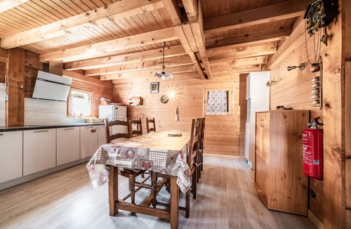 Verchaix Ski Chalet | Chalet “6p Comfort – Le Grand Tétras”: Mountain View, Private Terrace & Wi-Fi