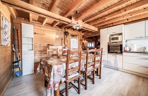 Verchaix Ski Chalet | Chalet “6p Comfort – Le Grand Tétras”: Mountain View, Private Terrace & Wi-Fi
