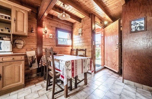 Verchaix Ski Chalet | Chalet "6p Simple - Patchy" with Mountain View, Private Terrace and Wi-Fi
