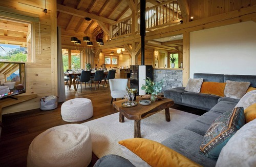 Cordon Ski Chalet | Chalet Anselme - luxury stay for 10 with Mont Blanc views - OVO Network