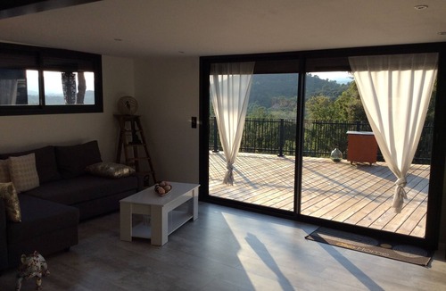 Rocbaron Ski Chalet | Chalet AU Calme 60m2,terrasse 100m2, Sans VIS A Vis, Piscine