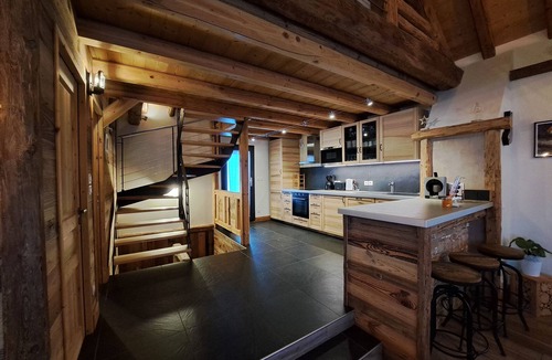 Vaujany Ski Chalet | Chalet Augustin 4 stars Vaujany Alpe d'Huez large ski area