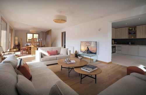 Verchaix Ski Chalet | Chalet Biola Vu - Family-friendly chalet with superb views - OVO Network