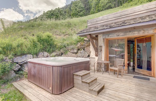 Flumet House | Chalet Cœur de Marie avec sauna et jacuzzi - Val d'Arly