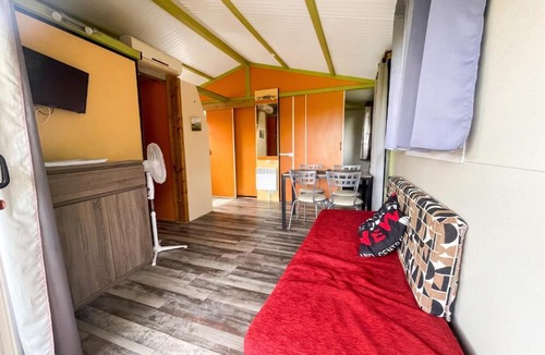 Chazemais Ski Chalet | Chalet cosy avec accès piscine partagée