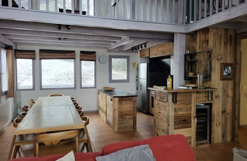 La Perriere Ski Chalet | Chalet Courchevel - 14 Persons, 7 Bedrooms 7 Bathrooms, 40m from slopes