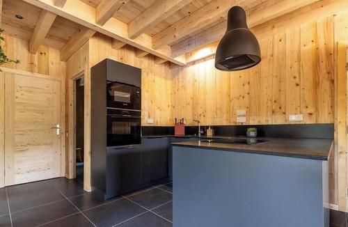 Jassat House | Chalet de Louis - CHAMBON SUR LAC
