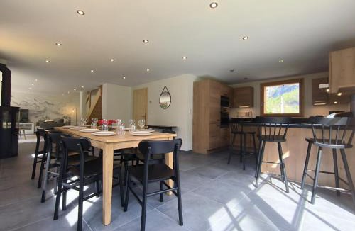 Sixt-Fer-a-Cheval Ski Chalet | Chalet de standing avec parking à Sixt-Fer-à-Cheval - FR-1-624-132