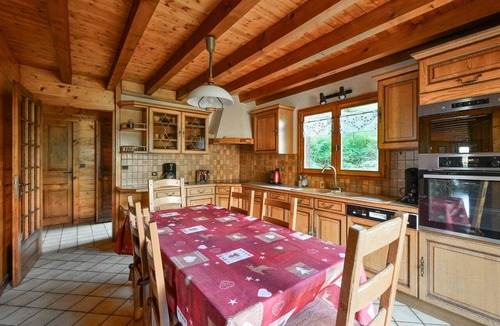 Les Clefs Ski Chalet | Chalet "Denali" with Jacuzzi, Mountain View, Private Terrace, and Wi-Fi