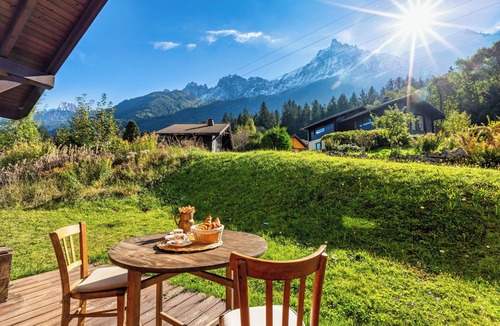 Les Bossons Apartment | Chalet des Cristaux cosy alpine style for 5, Chamonix, France