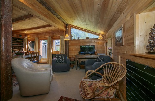 Montroc Apartment | Chalet Du Croz1 Mont Blanc View | 4 En-suites | Sleeps 8, Le Tour (Argentière), France