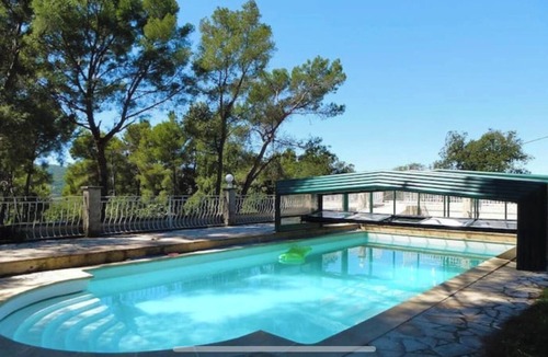 Le Beausset Ski Chalet | Chalet Entre mer et Campagne