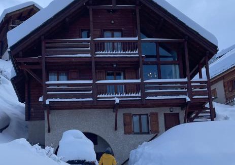 Molines-en-Queyras Ski Chalet | Chalet Face aux Etoiles