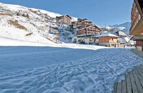 Les Bruyeres Apartment | Chalet familial 12 pers avec jacuzzi et ski-in/ski-out - FR-1-613B-40