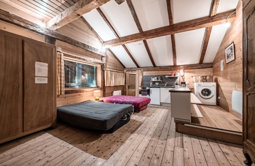 Abondance Ski Chalet | Chalet 'Familial Chaleureux' with Mountain View, Shared Terrace and Wi-Fi