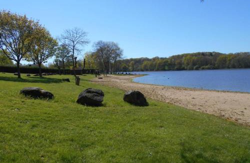 Treignat House | Chalet familial dans camping avec étang de pêche - FR-1-489-405