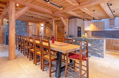La Chapelle-d'Abondance Ski Chalet | Chalet, balcony, fireplace or stove, parking, tv, 180m², La Chapelle d'Abondance