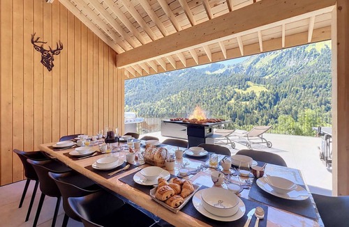 La Chapelle-d'Abondance Ski Chalet | CHALET ELEGANCE ALPINE LA CHAPELLE D'ABONDANCE