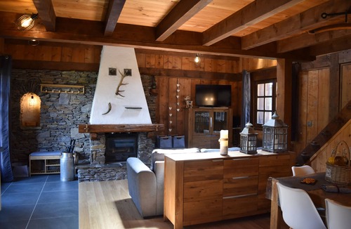 Les Contamines-Montjoie Ski Chalet | Chalet with 4 bedrooms - 8 people - (Ideal Family, Group of friends)